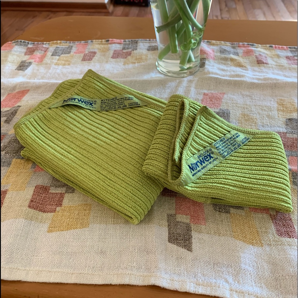 Norwex kitchen towel and wash rag- spring green